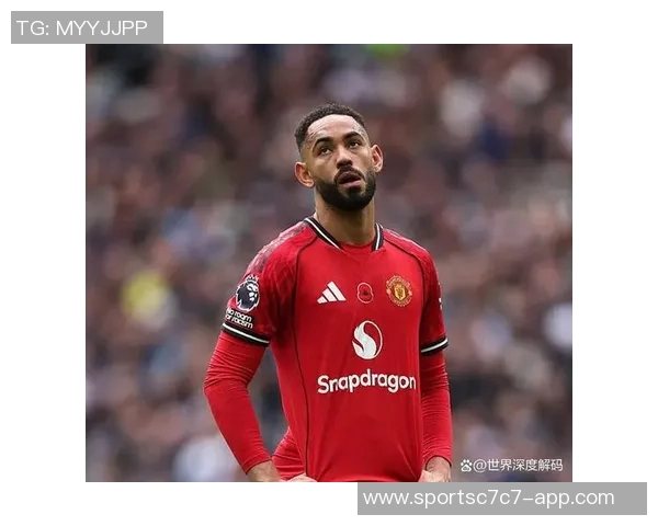 曼联今日训练亮点库尼亚笑容满面伤势恢复良好