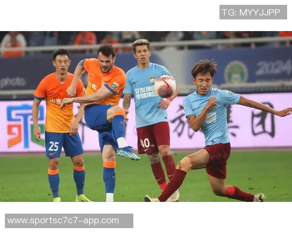 中超首轮战报:蓉城高居榜首泰山遭遇失利津门虎垫底积分惨淡 中超首轮战报:蓉城高居榜首泰山遭遇失利津门虎垫底积分惨淡